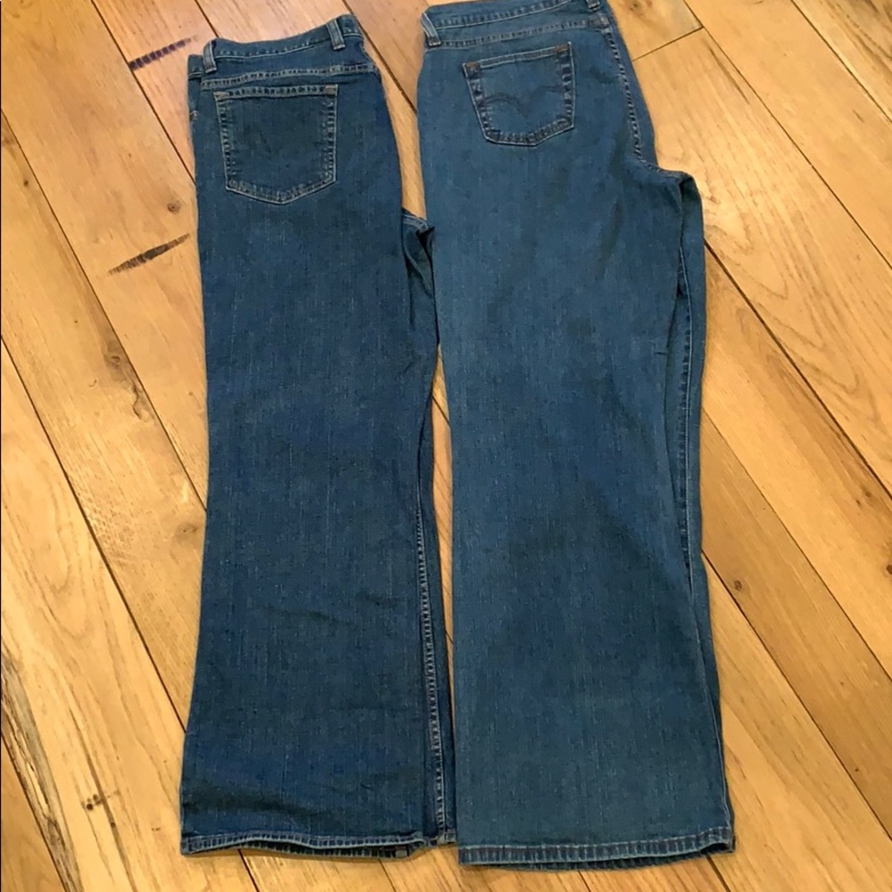 2 pair of jeans